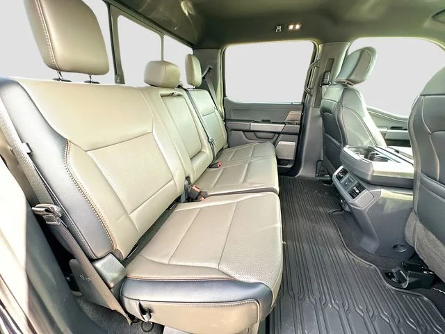 Used 2025 Blue Ford Lariat image 27