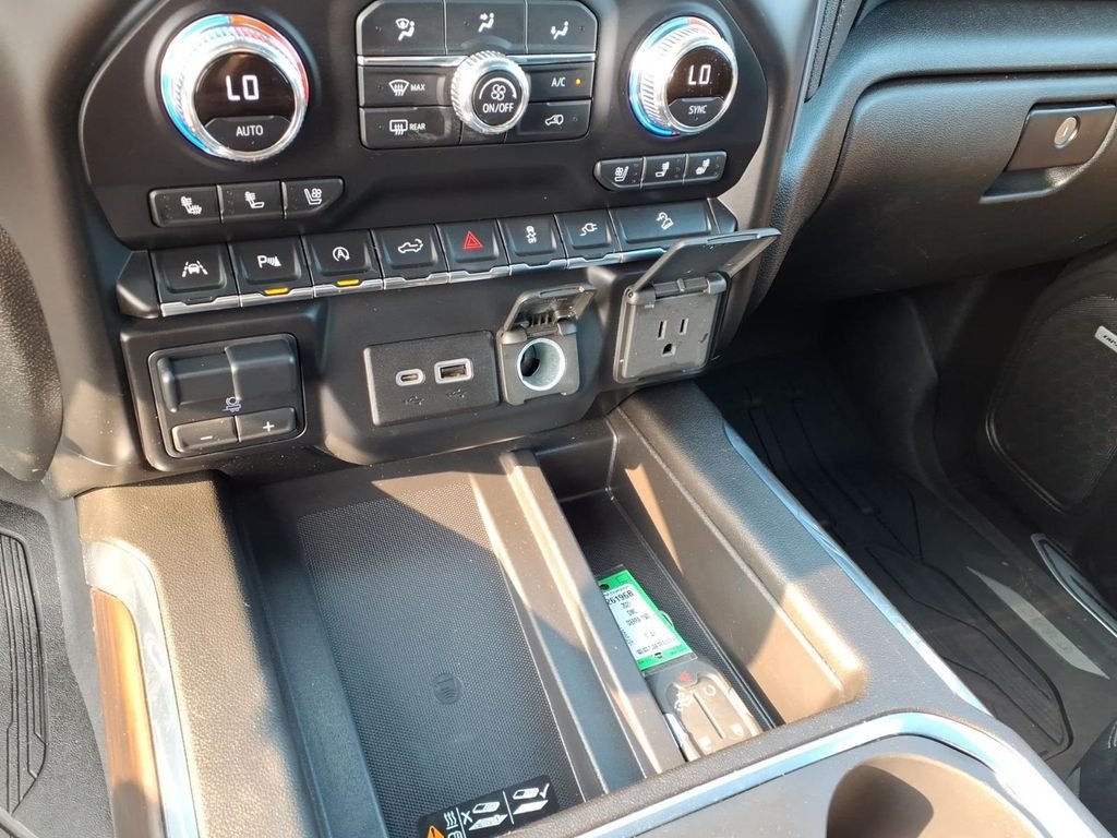 Used 2021 Dark Sky Metallic GMC SLT image 10