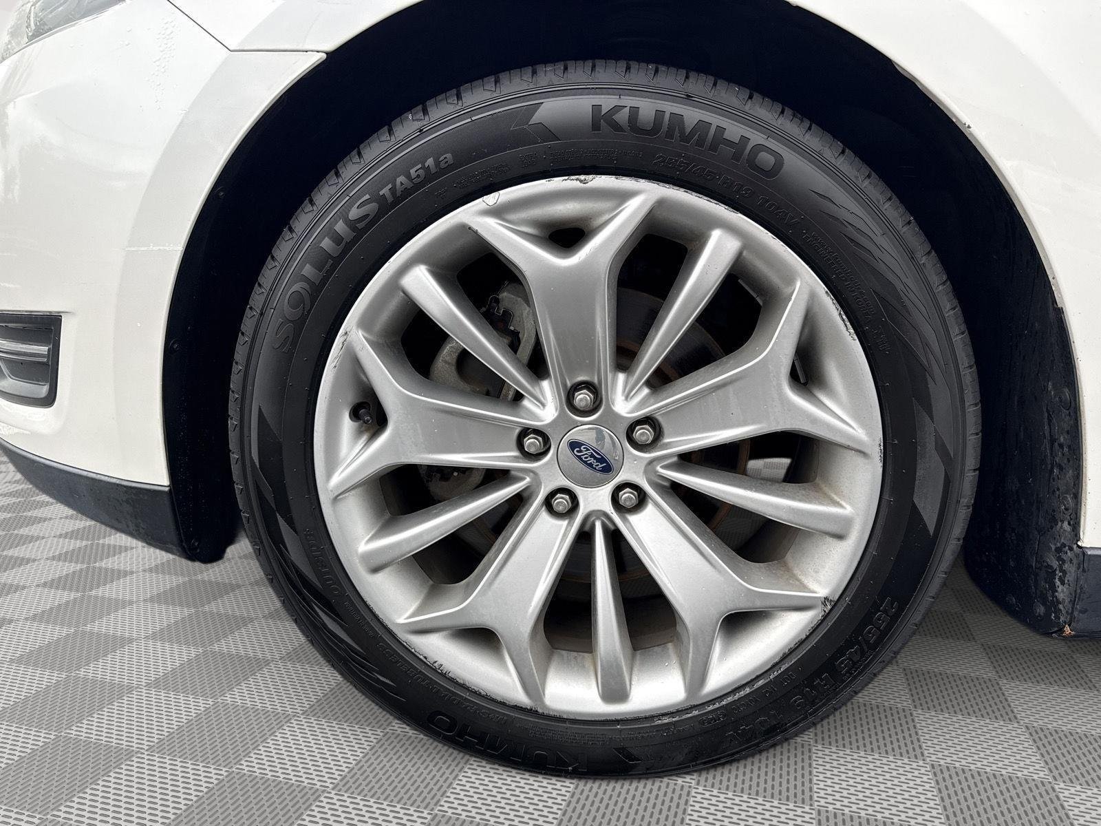 Used 2016 White Platinum Metallic Tri-Coat Ford Limited image 7