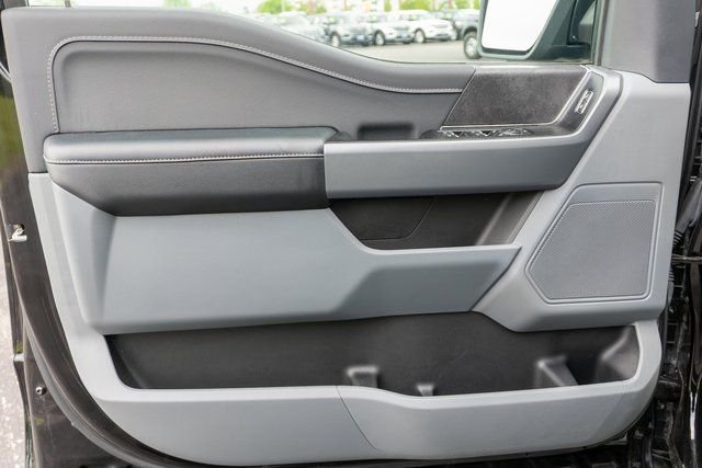Used 2024 Agate Black Metallic Ford XLT image 16