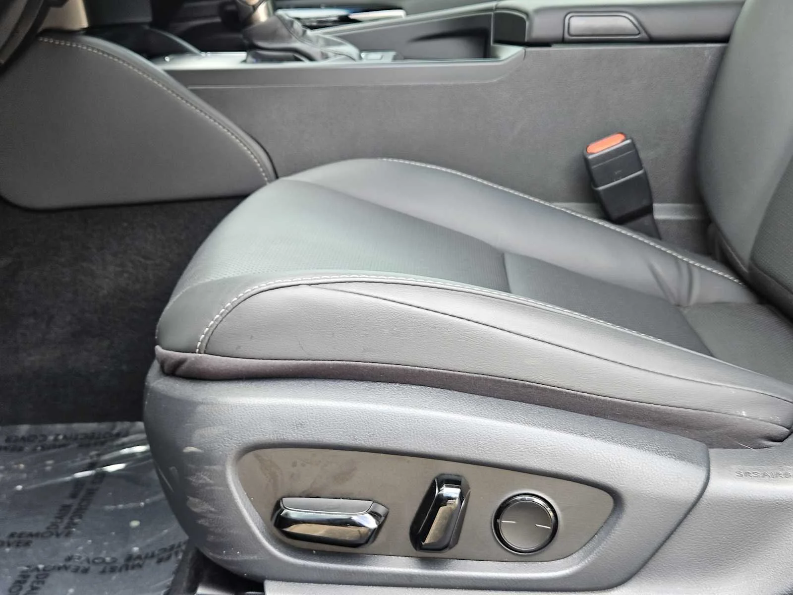 2025 Lexus ES 350 - Photo 19