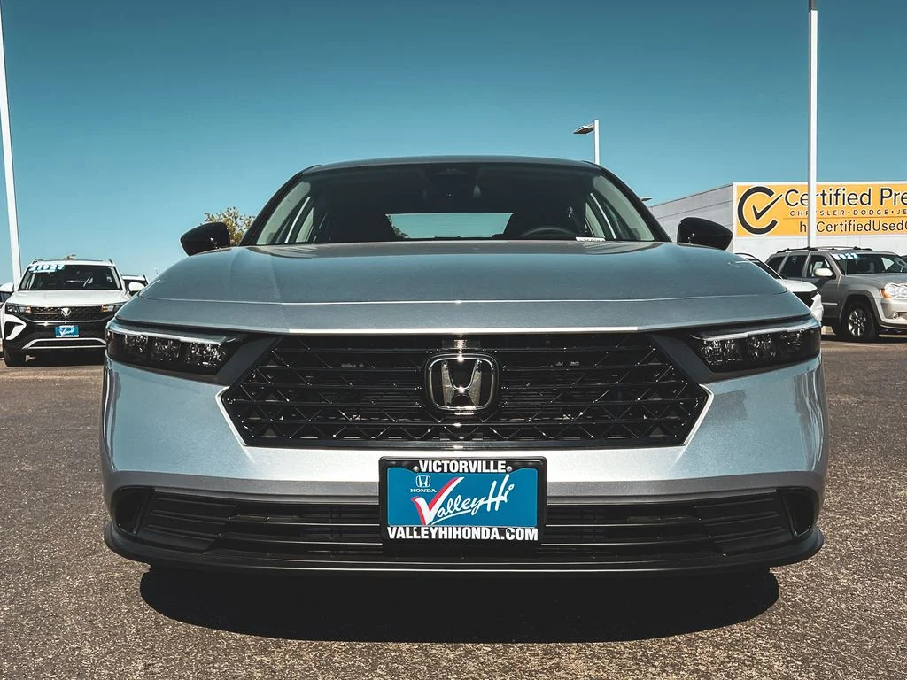 New 2026 Solar Silver Metallic Honda SE image 8