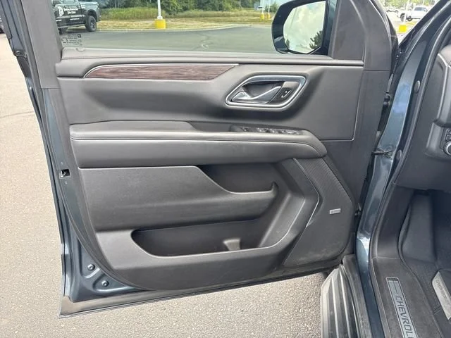 Used 2021 SHADOW GRAY METALLIC Chevrolet LT image 12