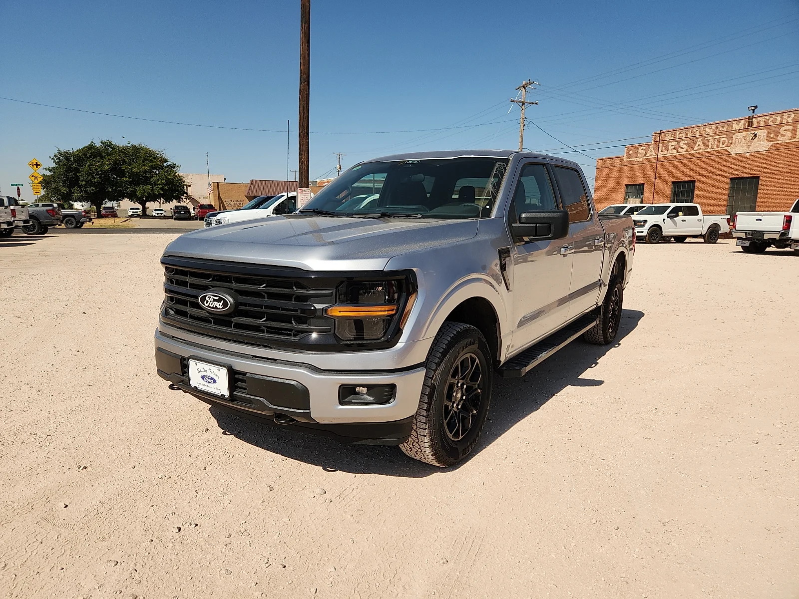 New 2026 Iconic Silver Metallic Ford XLT image 3