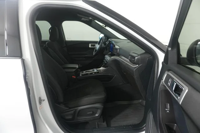 Used 2020 Oxford White Ford XLT image 26