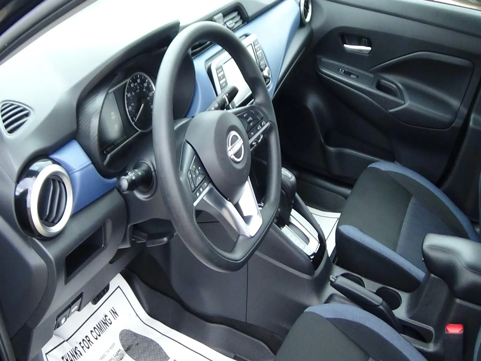 Used 2025 Super Black (kh3) Nissan SV image 15