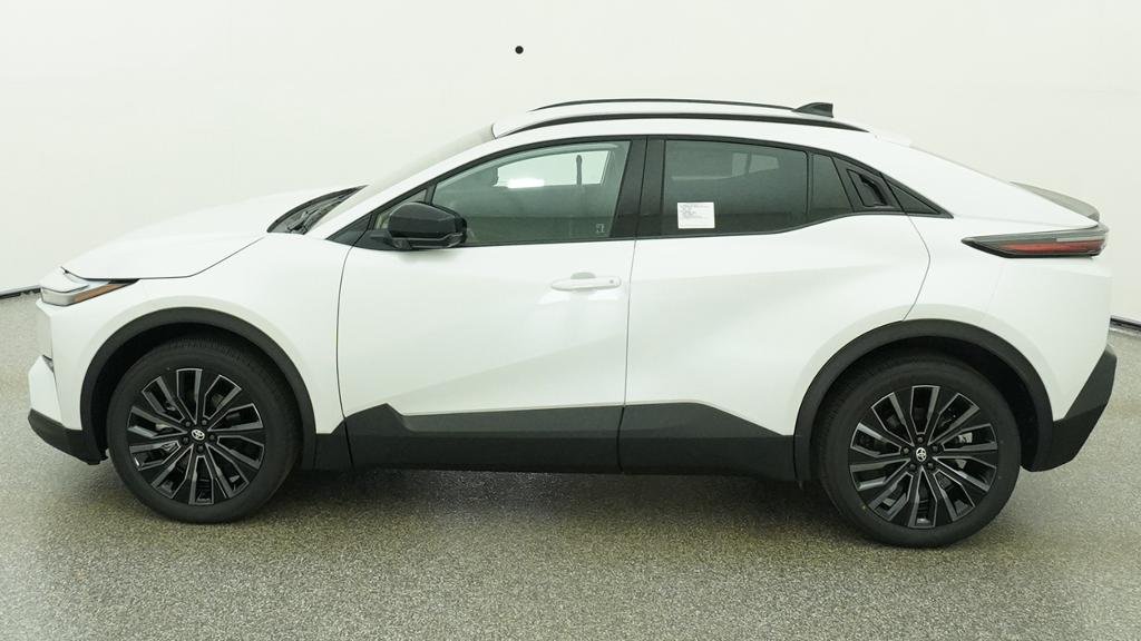 New 2026 Wind Chill Pearl Toyota XSE image 3