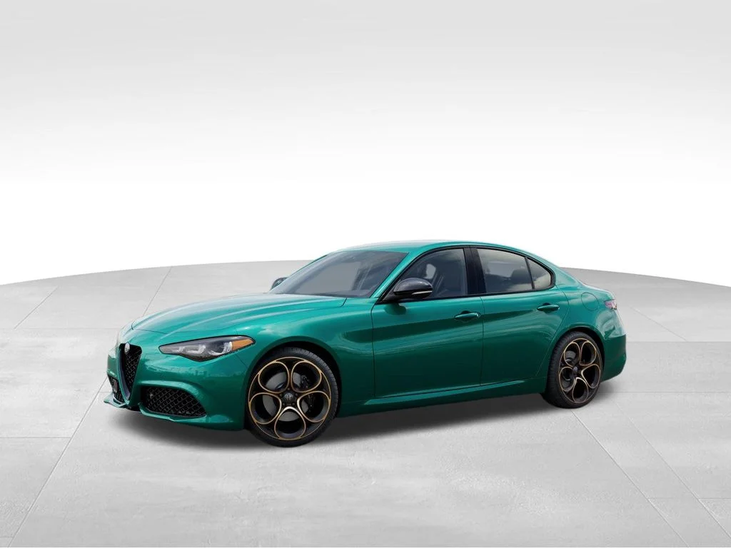 New 2025 Green Alfa Romeo Intensa image 2