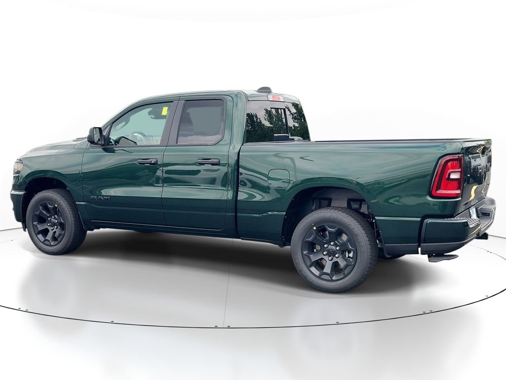 New 2026 Serrano-Green Metallic Exterior Paint RAM BLACK EXPRESS EDITION image 3