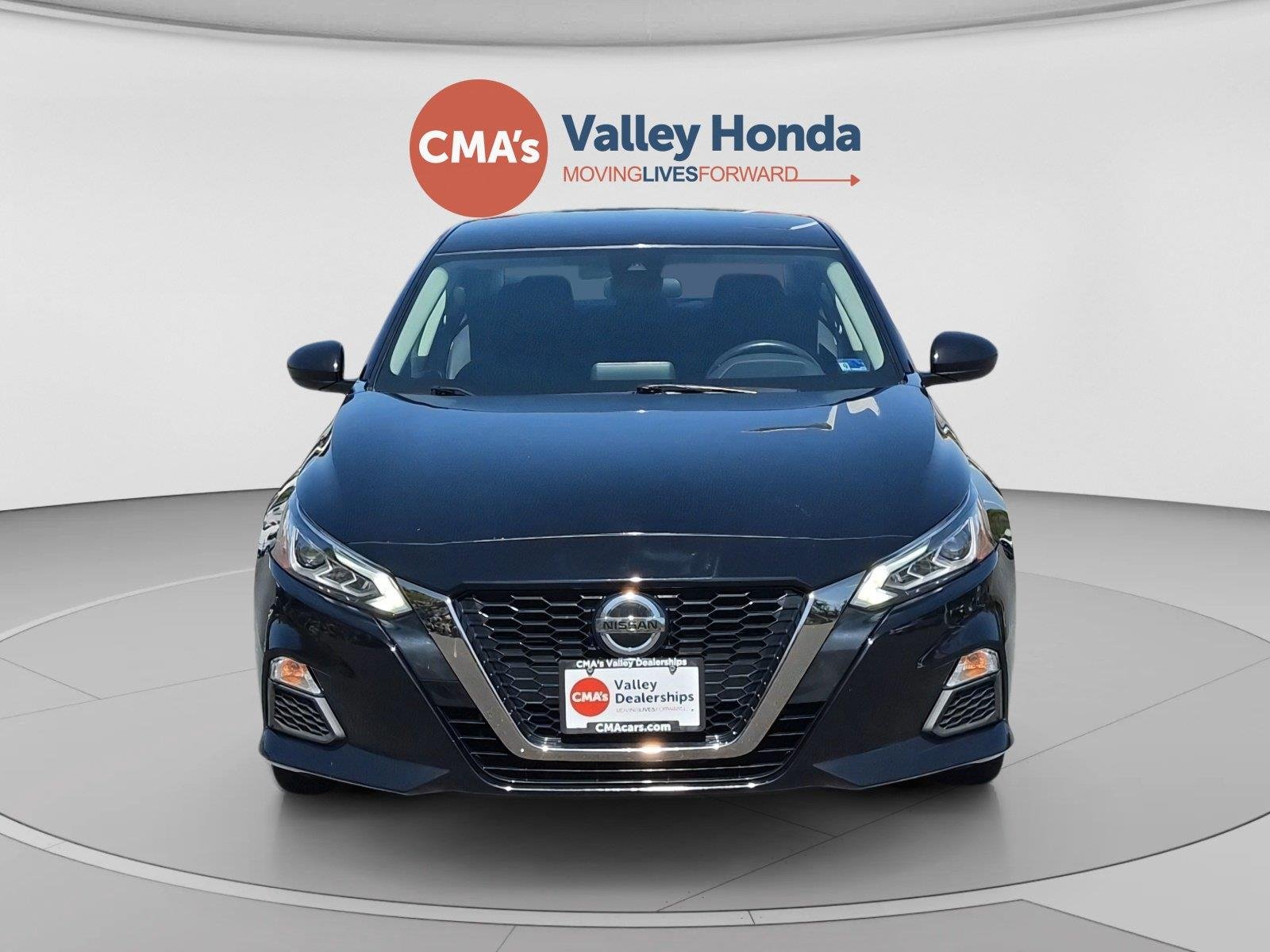 Used 2020 Super Black Nissan 2.5 SR image 8