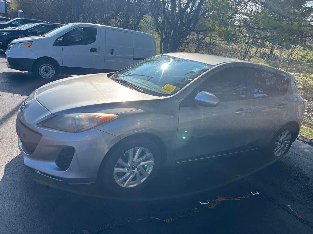 Used 2013 Mazda MAZDA3 i Touring with VIN JM1BL1L78D1711301 for sale in Maysville, KY