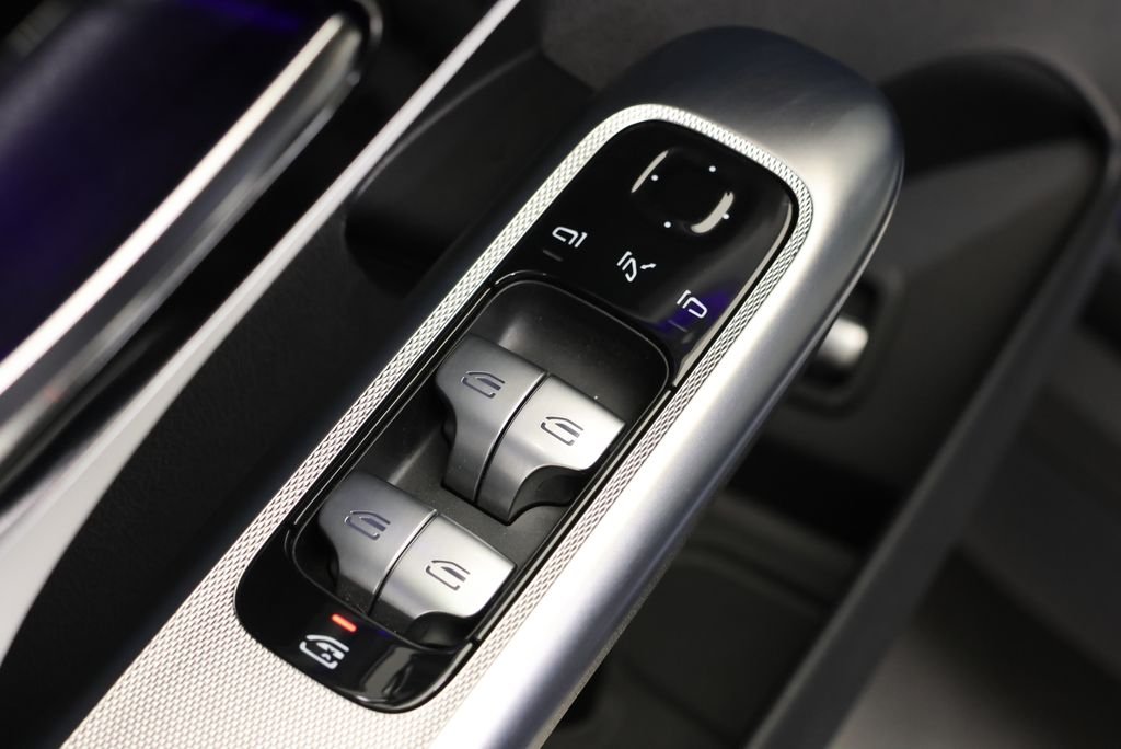 2026 Mercedes-Benz GLC Base - Photo 32