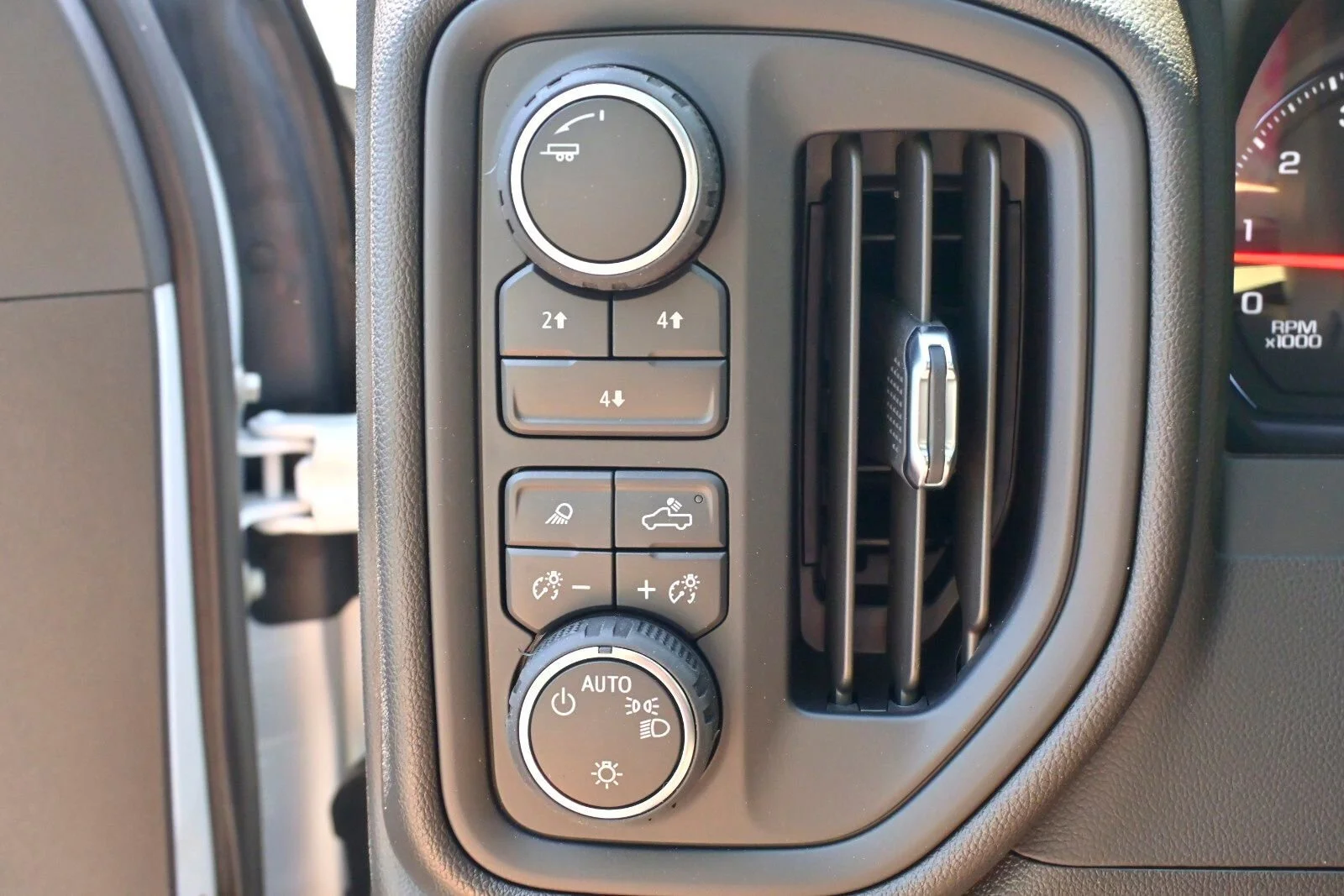 2025 Chevrolet Silverado 3500 HD Work Truck - Photo 25