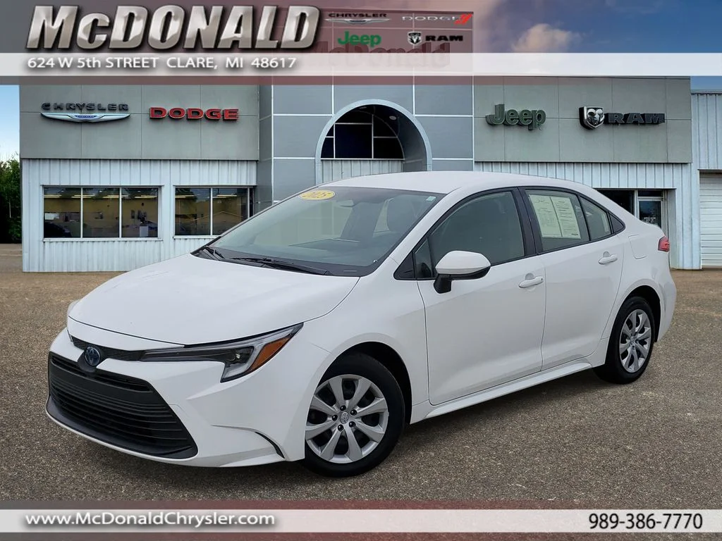 2025 Toyota Corolla LE