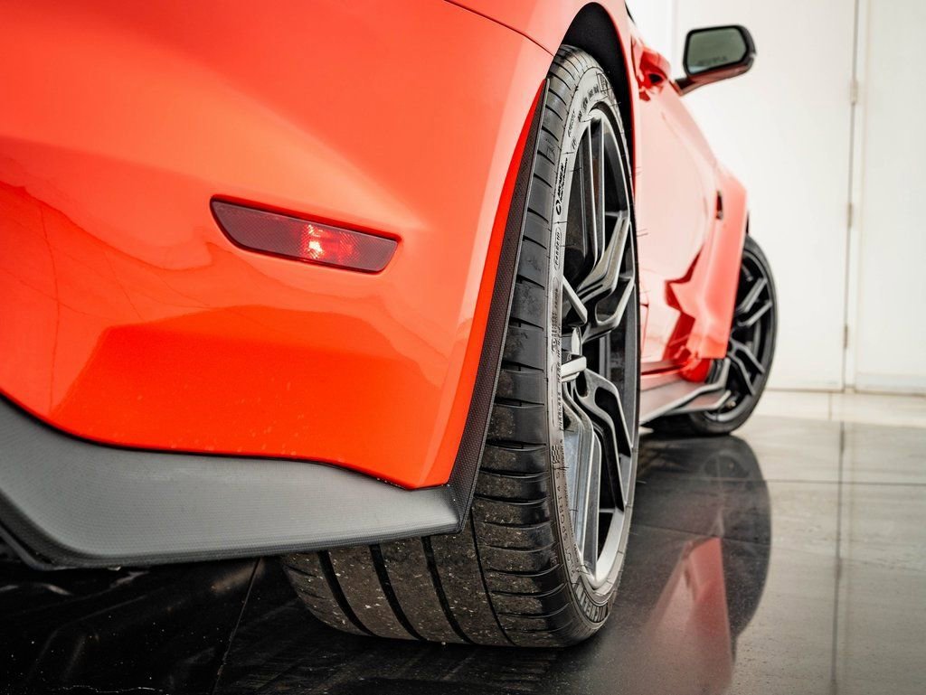 Used 2022 Orange Ford Shelby GT500 image 37