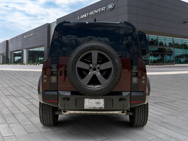 New 2026 Sedona Red Land Rover X-Dynamic SE image 4