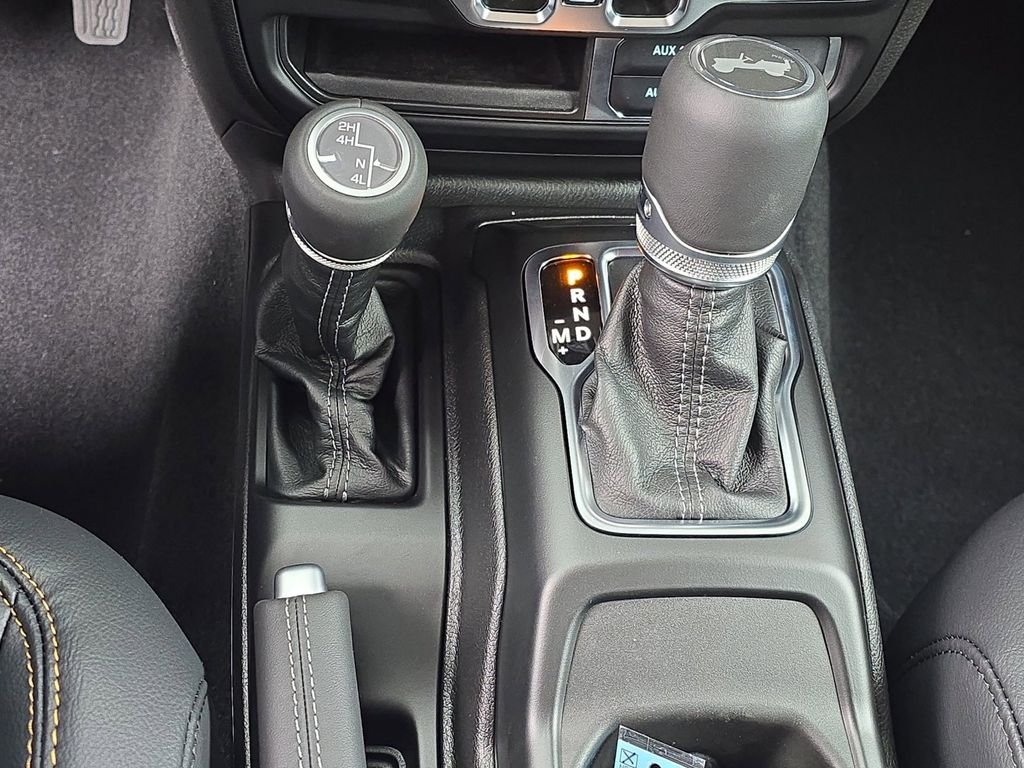 2026 Jeep Wrangler 4-Door Sahara - Photo 24