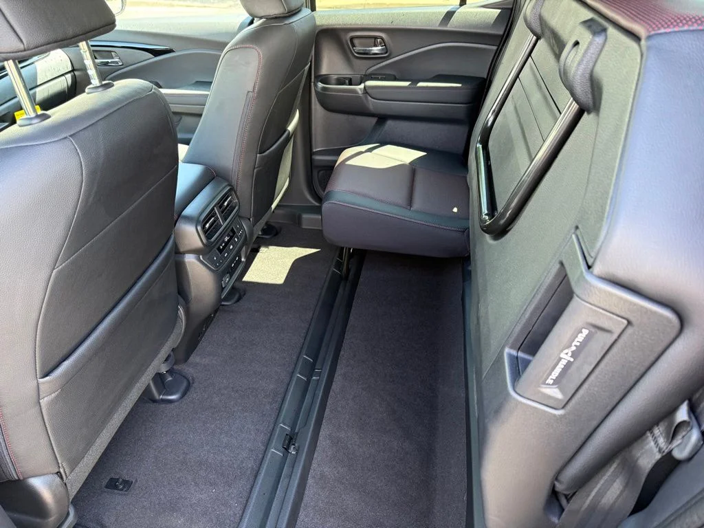 New 2026 Sonic Gray Pearl Honda Black Edition image 15