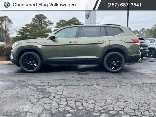 New 2026 Green Volkswagen 2.0T SE w/Technology image 4
