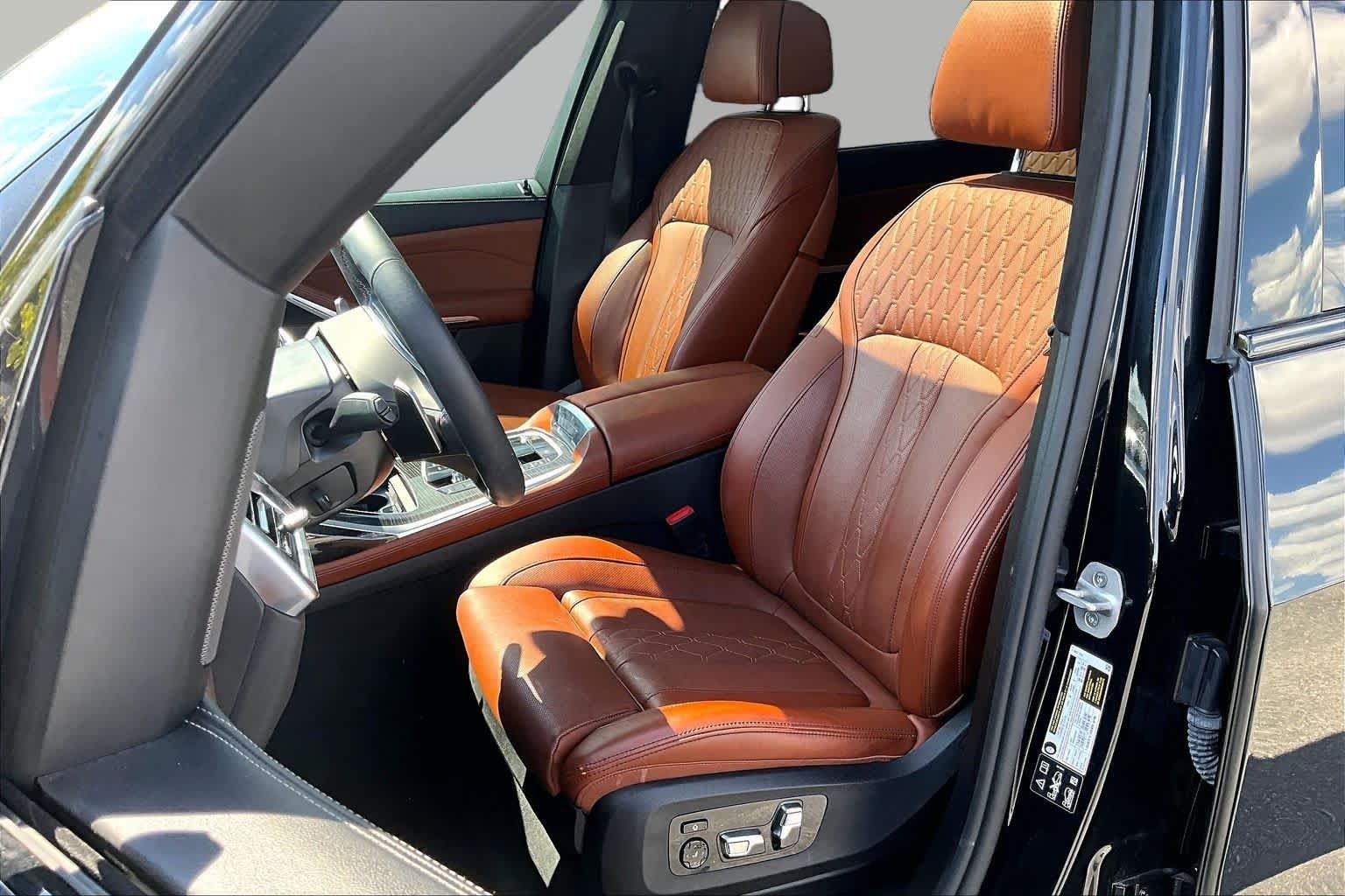 Pre-Owned 2025 BMW X7 M60i M60i