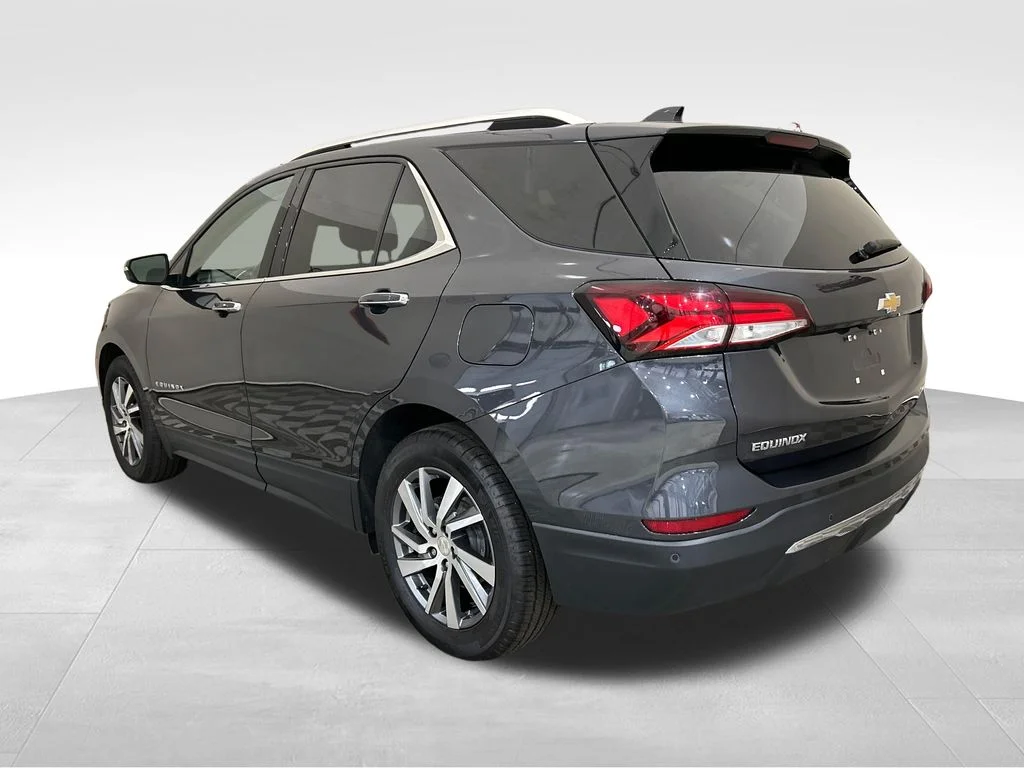 Used 2022 Gray Chevrolet Premier image 3