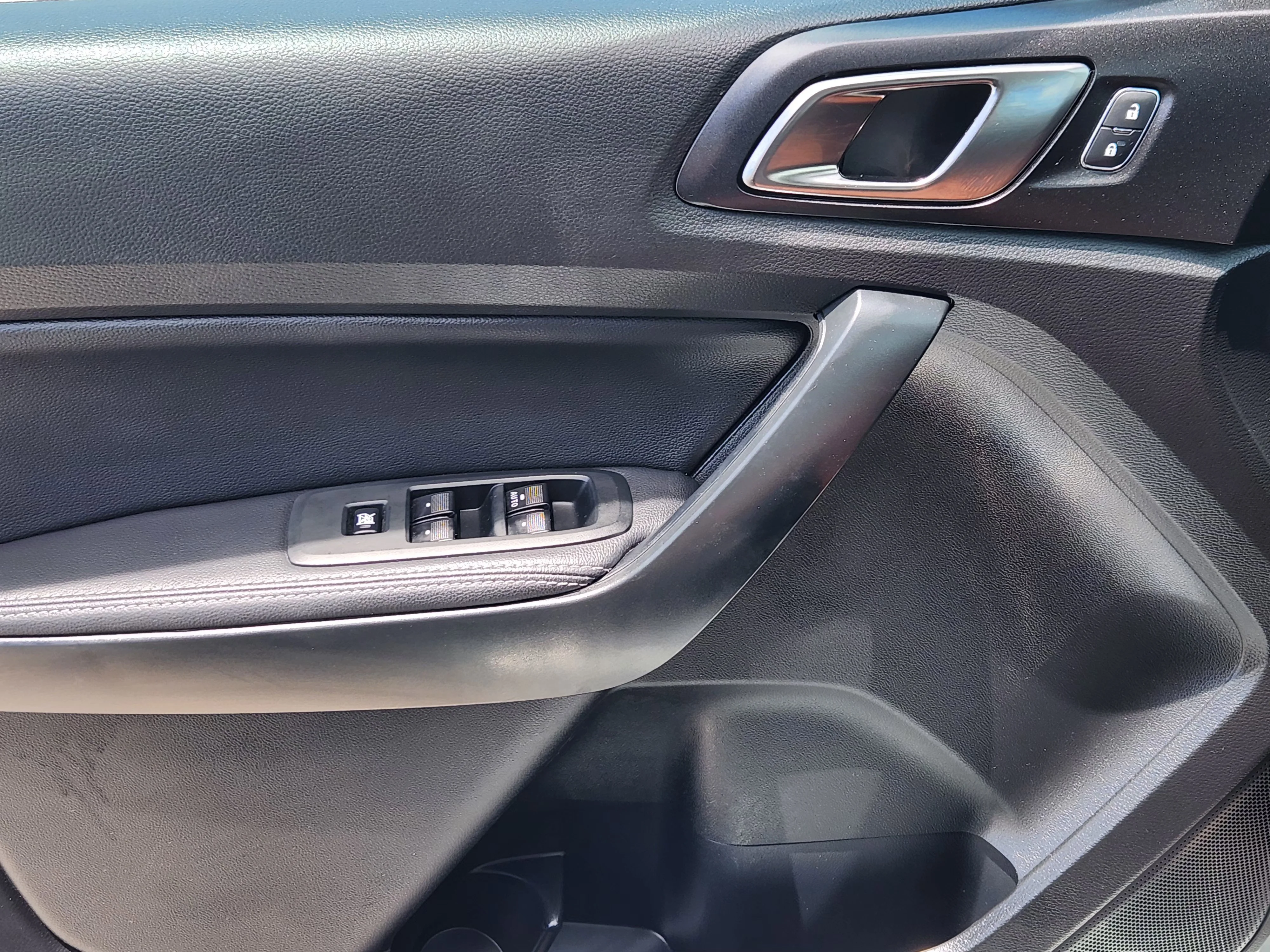 Used 2022 Gray Ford Lariat Tremor image 24