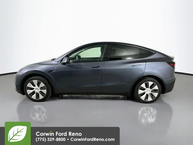 Used 2023 Midnight Silver Metallic Tesla Long Range image 4
