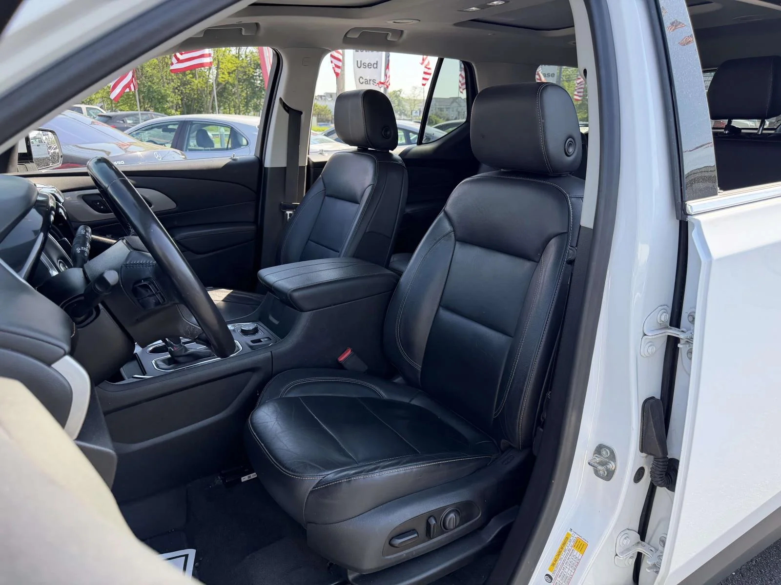 2020 Chevrolet Traverse 3LT - Photo 21