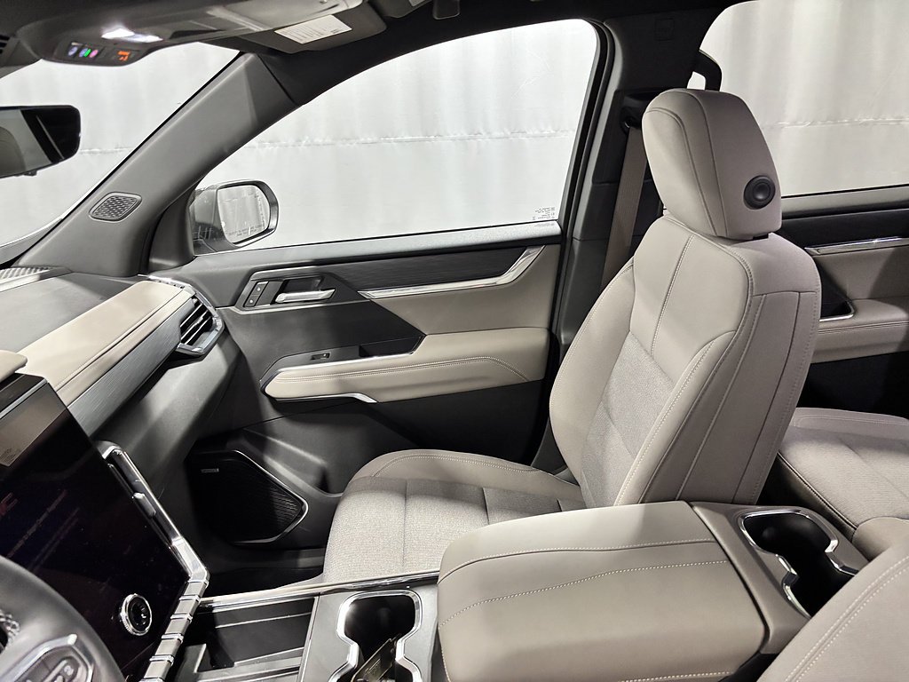 2026 GMC Acadia Elevation - Photo 9