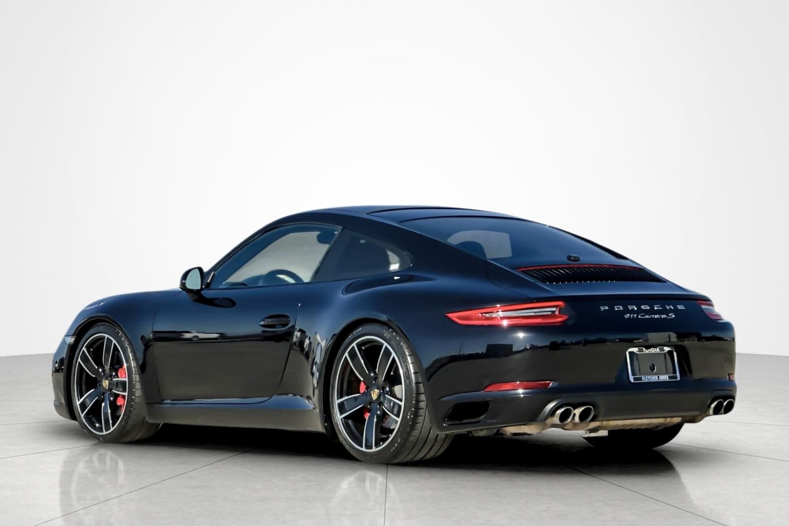 Used 2018 BLACK Porsche Carrera S image 3