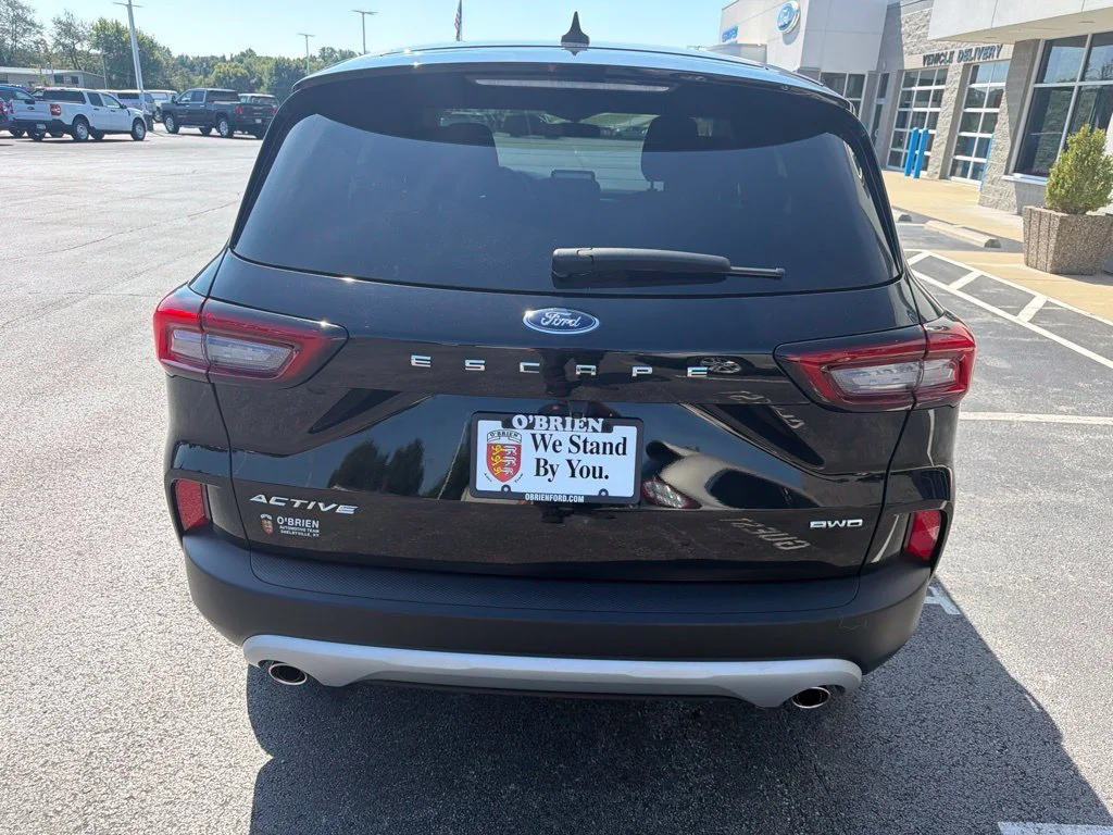 Used 2023 Agate Black Metallic Ford Active image 4