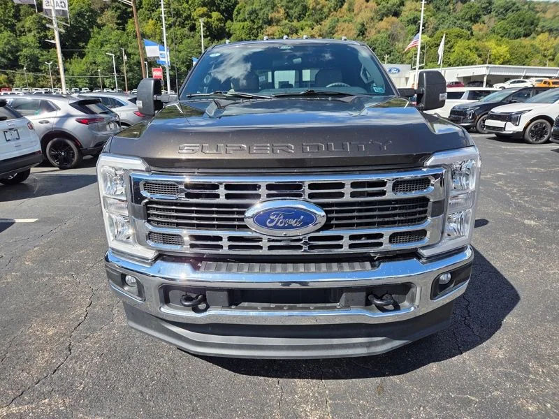 Used 2024 Brown Ford XLT image 2