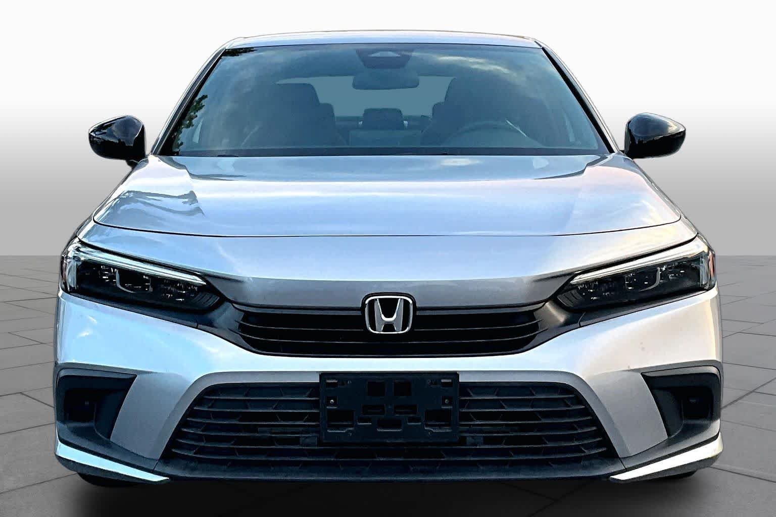 Used 2023 Lunar Silver Metallic Honda Sport image 4