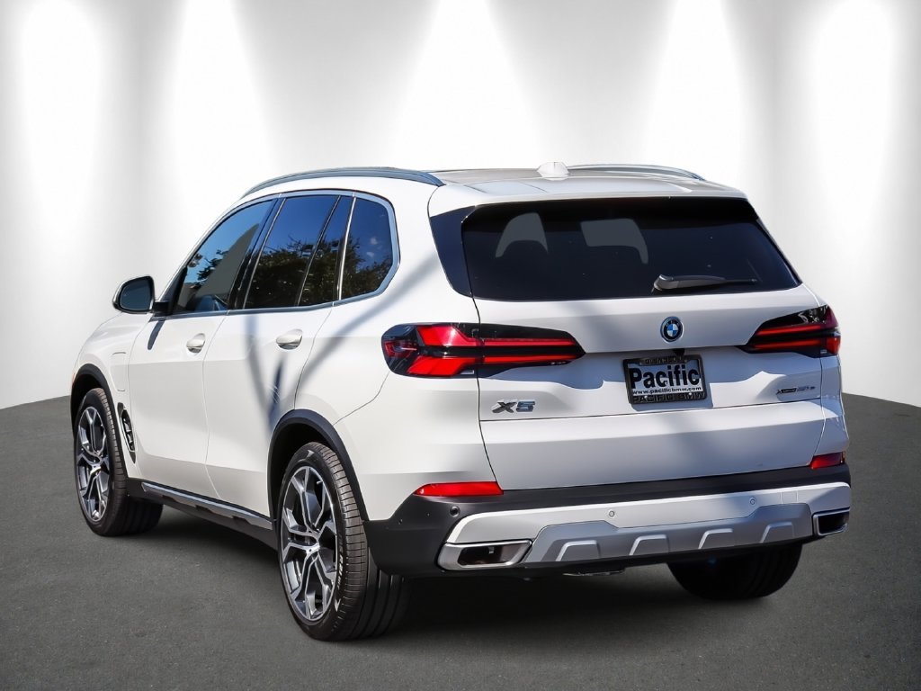 2026 BMW X5 photo 4