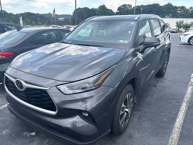 2025 Toyota Highlander XLE
