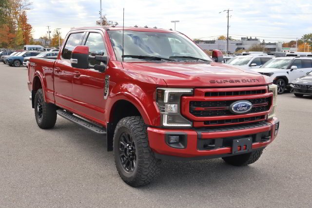 Used 2022 Red Ford Lariat image 9