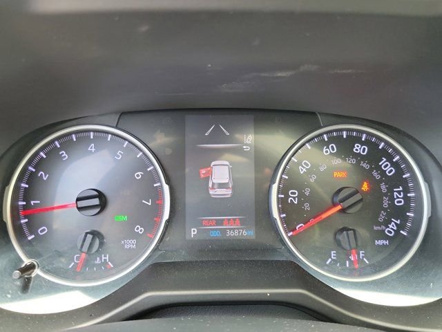 2020 Toyota RAV4 XLE - Photo 23