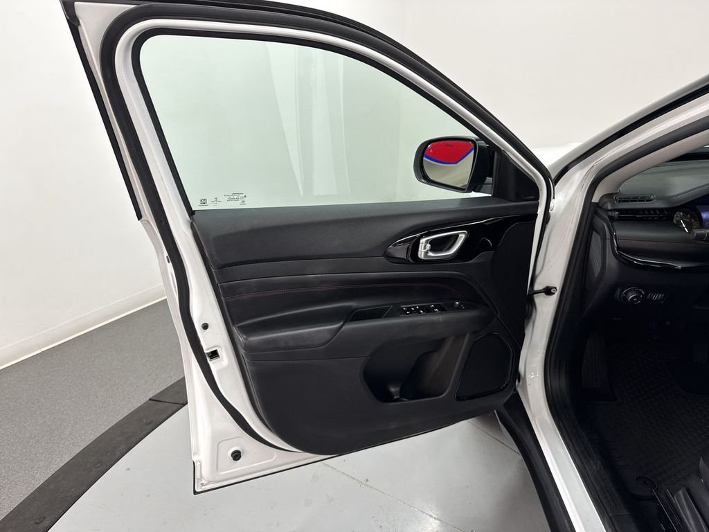 Used 2022 Bright White Clearcoat Jeep Trailhawk image 14