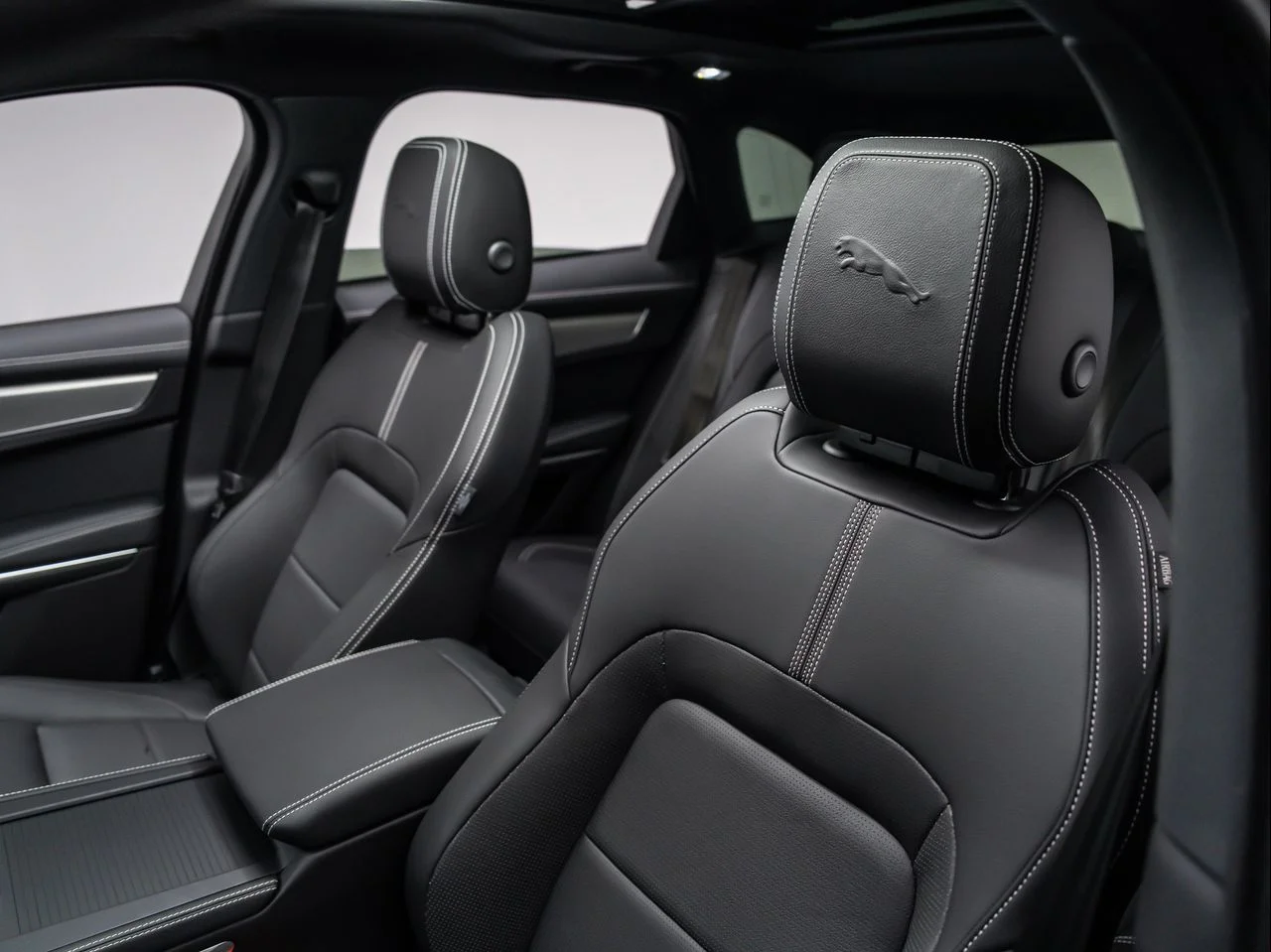 New 2025 Eiger Grey Jaguar R-Dynamic S P400 AWD Automatic image 16