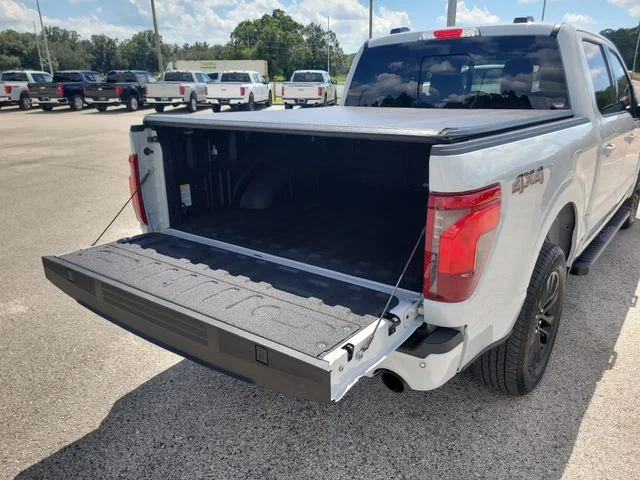 Used 2024 White Ford XLT image 11