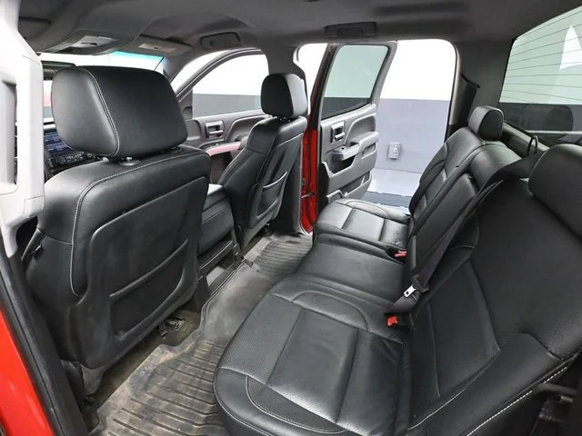 Used 2015 Red Chevrolet LT image 34
