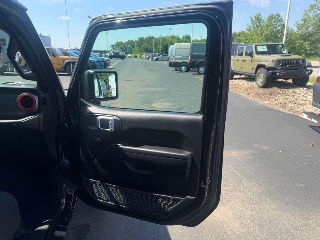 Used 2022 Black Jeep Unlimited Sport S image 56