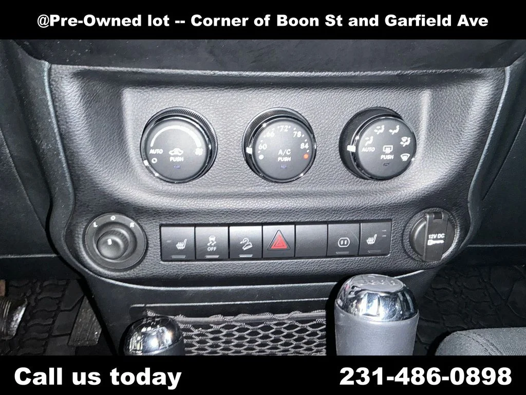 Used 2011 Black Jeep Unlimited Rubicon image 19