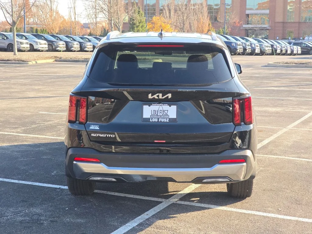 2026 Kia Sorento S - Photo 15