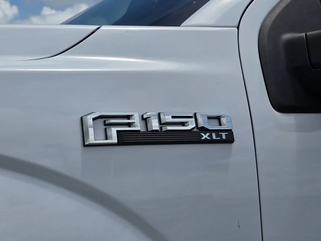 Used 2020 Oxford White Ford XLT image 27