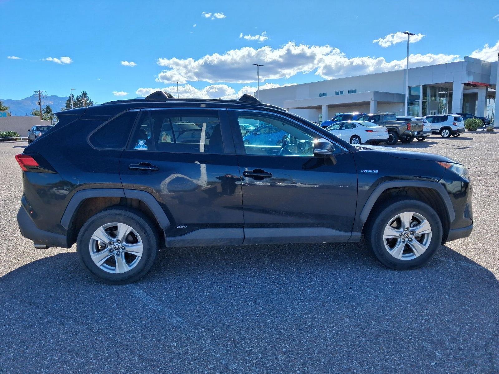 Used 2021 Midnight Black Metallic Toyota XLE image 6
