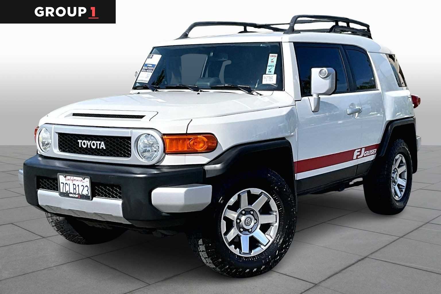2014 Toyota FJ Cruiser Base