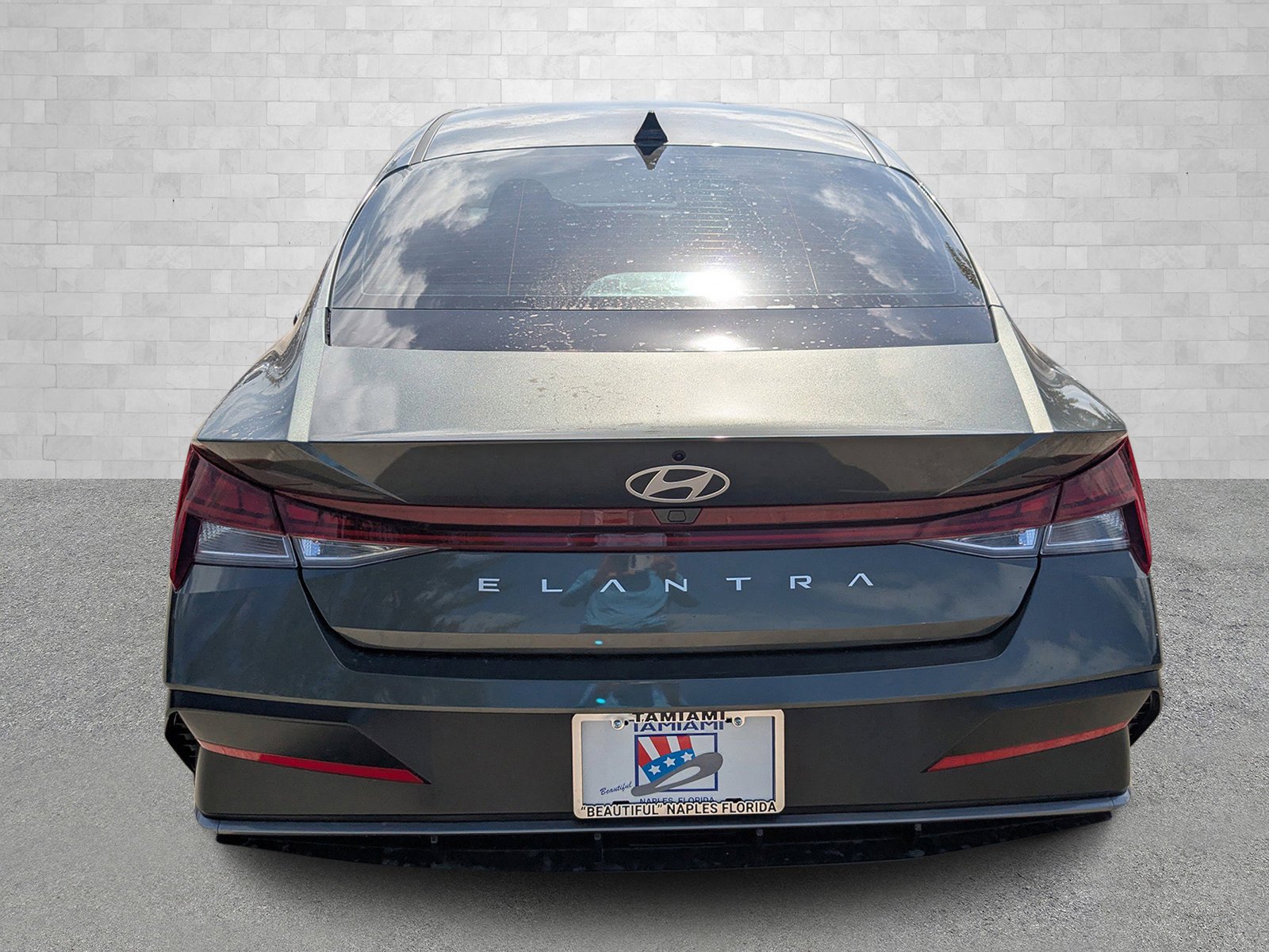 2025 Hyundai Elantra SEL - Photo 3