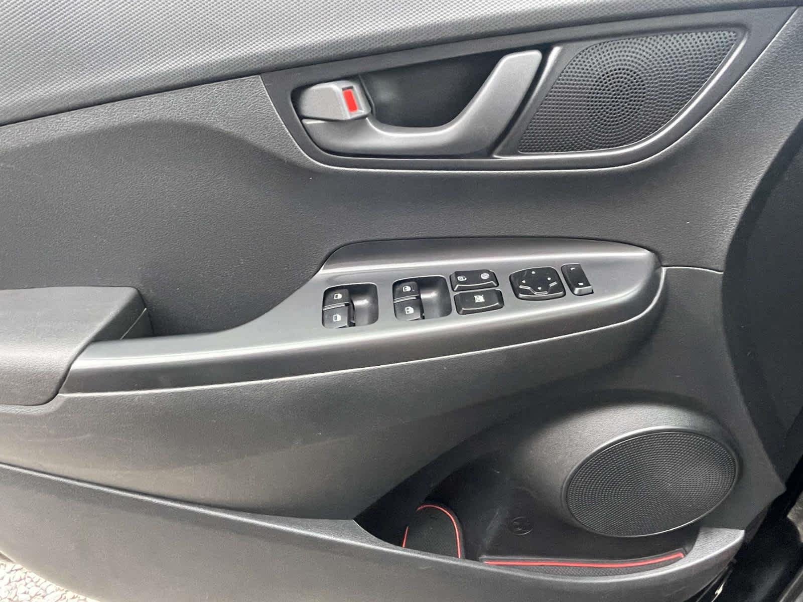 Used 2018 Ultra Black Hyundai SEL image 33