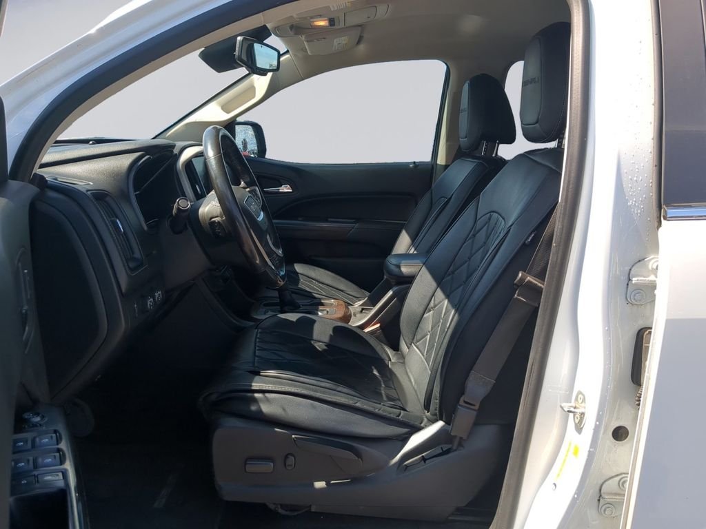 Used 2018 White GMC Denali image 12